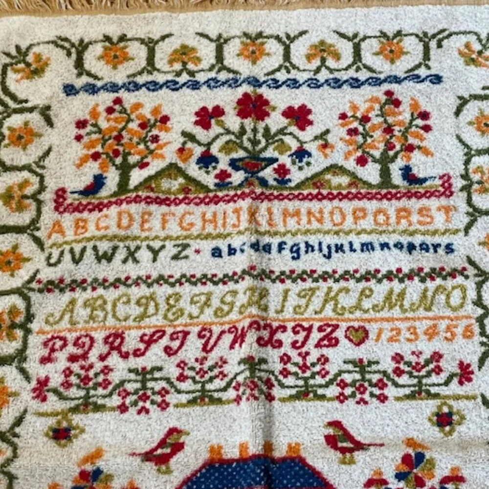 Vintage Fieldcrest American Sampler Bath Towel Pennsylvania Dutch Fringe Yellow - Picture 4 of 5